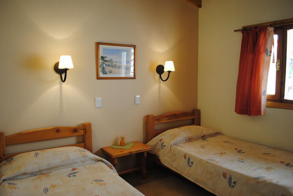 Alun Bungalows Apart San Carlos de Bariloche Rum bild